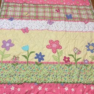 Butterfly and poseurs  girls quilt